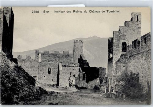 Sion Interieur des Ruines du Chateau de Tourbillon