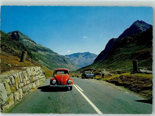 Julier - Römersäulen am Julier Paßhöhe gegen Piz Julier und Piz Polaschin VW-Käfer