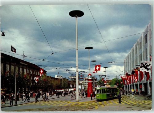Basel Schweizer Mustermesse Tram Fahnen