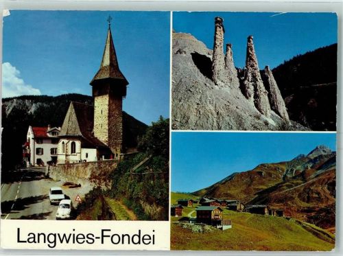 Langwies 1971 Fondei Kirche Langwies Steinpyramiden bei Langwies Restaurant Strassberg mit Weissfluh Oldtimer