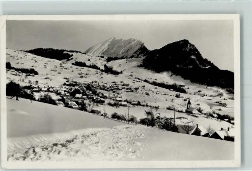 8873 Amden - mit Leistkamm und Kapf