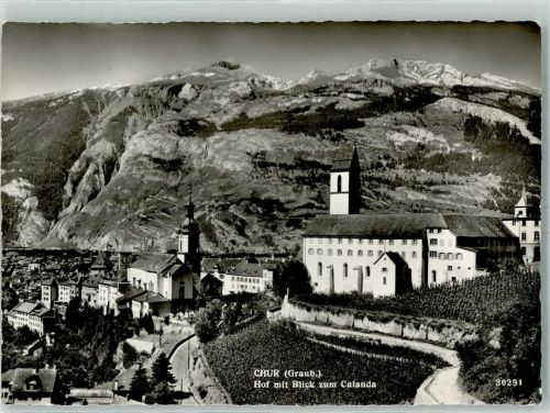 Chur Hof mit Blick zum Calanda