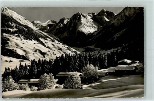 Davos Dorf Parsenn Auf der Route Weissfluhjoch Klosters Blick auf die Silvretta Gruppe Winter