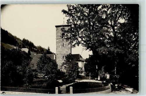 Adelboden BE Dorfkirche und Ahorn