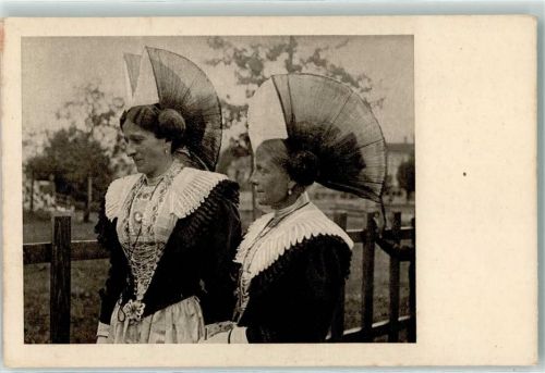 Appenzell 2 Trachtenfrauen Appenzeller Volksleben
