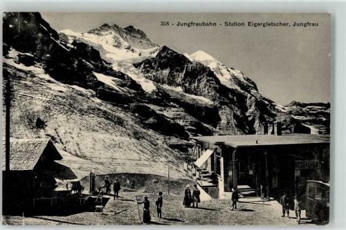 Jungfraubahn Station Eigergletscher Jungfrau