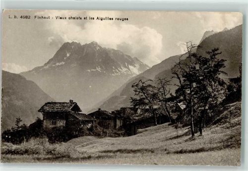Finhaut altes Chalete und die roten Aigulles