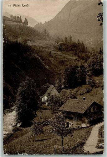 Flüeli-Ranft Kirchlein Bauernhaus