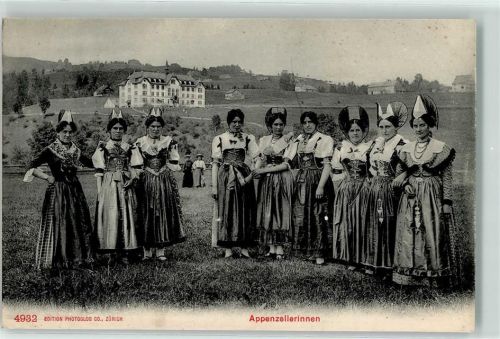 Appenzell Trachtenfrauengruppe