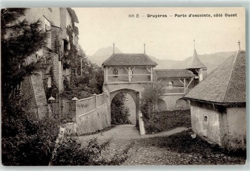 Gruyères Porte d enceinte cote Ouest
