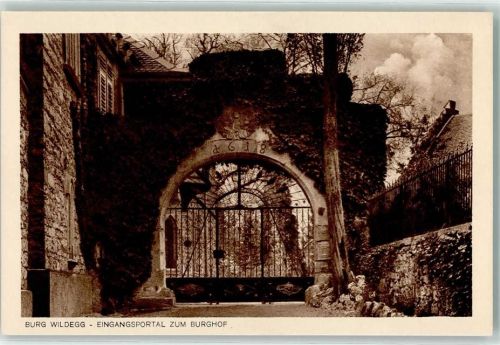 Wildegg Burg Eingangsportal zum Burghof