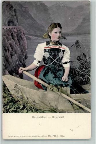 6060 Sarnen - Unterwaldner Trachtenmädchen in Ruderboot