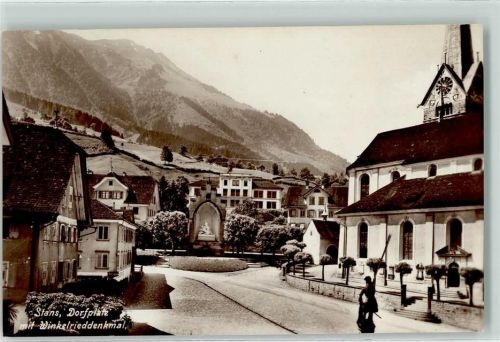 Stans Dorfplatz Winkelrieddenkmal