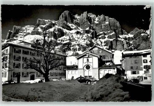 Leukerbad Dorfplatz Leeshörner