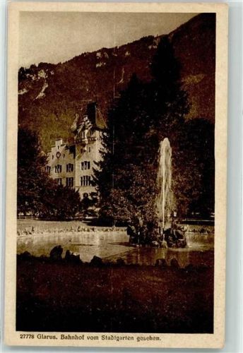Glarus Bahnhof Springbrunnen