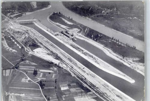 Mariastein Kembser Großschifffahrtsschleusen, Kraftwerk