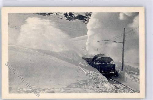 St. Moritz Winterbild, Schneeschleudermaschine, Berninabahn