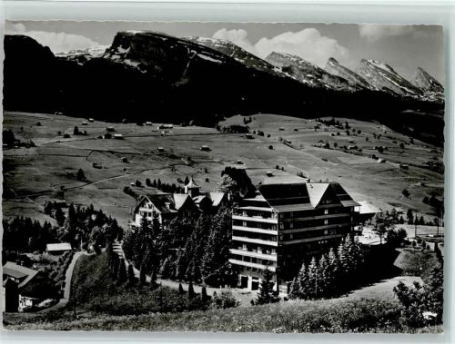 9658 Wildhaus - Ferienland Obertoggenburg Wildhaus-Lisighaus Hotel Acker mit Churfirsten