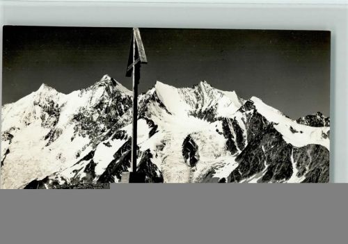 Saas-Fee Bergkreuz bei der Weissmieshütte Täschhorn Dom Südlenz Nadelhorn Saas-Tal