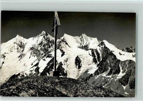 Saas-Fee Bergkreuz bei der Weissmieshütte Täschhorn Dom Südlenz Nadelhorn Saas-Tal
