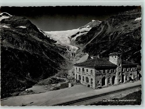 Alp Grüm Alp Grüm und Palügletscher