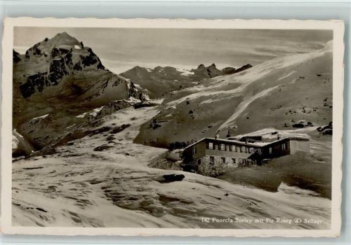 Pontresina Berghaus Fuorcla Surley mit Piz Roseg Winteraufnahme