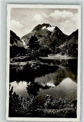 Maloja Cavlocciosee mit Pizzo Forno