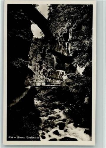 4105 Biel-Benken BL - Taubenloch Wanderweg mit Brücke