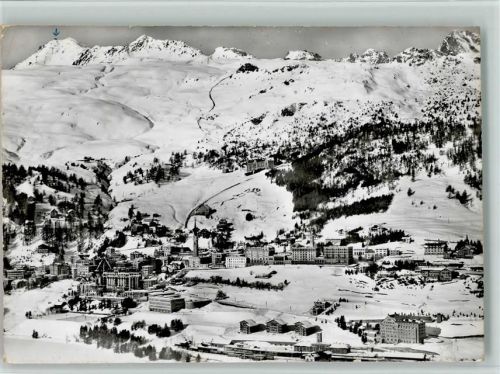 St. Moritz Corviglia Fliegeraufnahme Winter