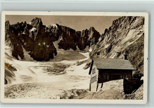 Kehlenalphütte Neue Kehlenalphütte gegen Kehlengletscher und Dältistock