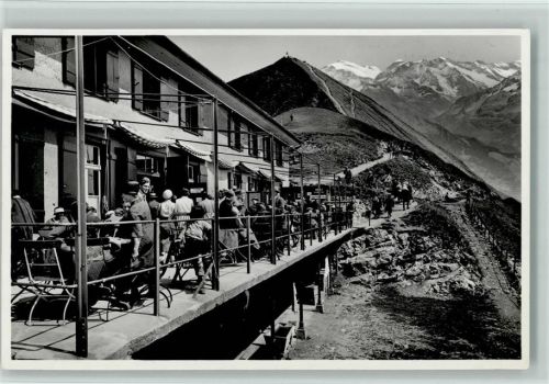 Brienz BE Brienzer Rothorn Hotel mit Gipfel