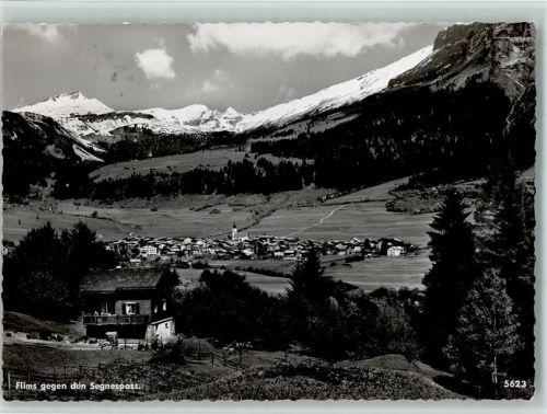 Flims Waldhaus gegen den Segnespass