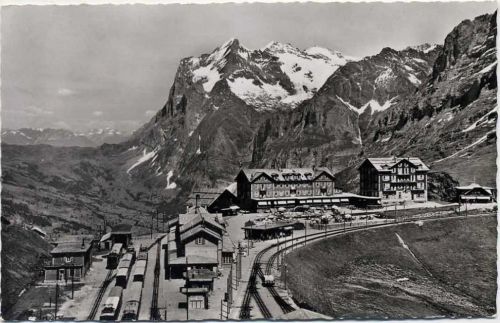 um 1950/60 Bahnstation Kleine Scheidegg vor dem Wetterhorn,Walter Schild AKU2