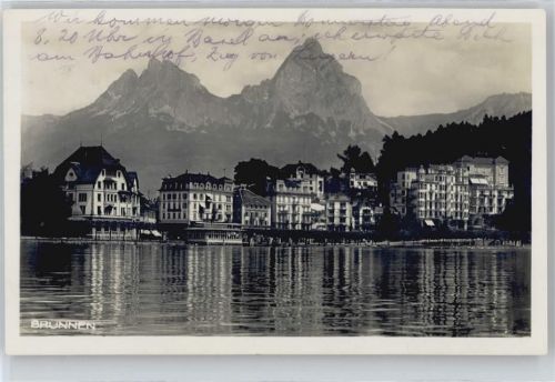 6440 Brunnen - Mythen, Hotels am Quai, Vierwaldstättersee