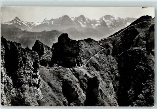 3803 Beatenberg - Gratweg Niederhorn Gemmenalphorn Schreckhorn Finsteraarhorn Eiger Mönch Jungfrau
