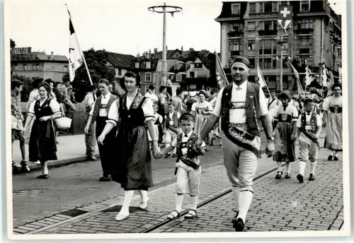4000 Basel Bâle - Festumzug Tracht