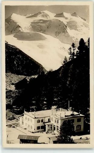 Morteratsch - Hotel Gasthaus Morteratsch mit Piz Bellavista