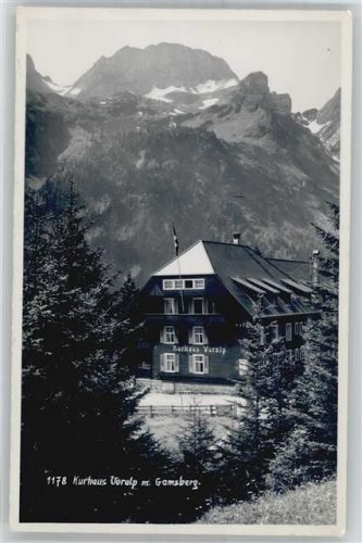 Voralp - Kurhaus mit Gamsberg