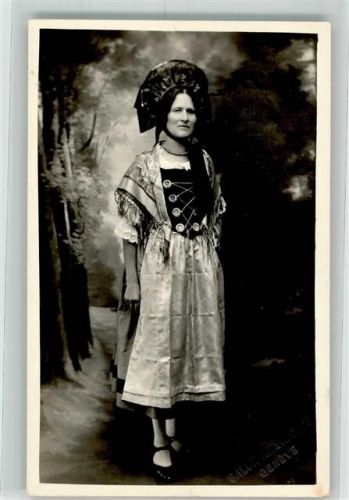 1200 Genève Genf - Portrait Frau Festkleid