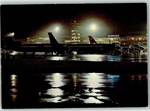8302 Kloten - Flughafen bei Nacht