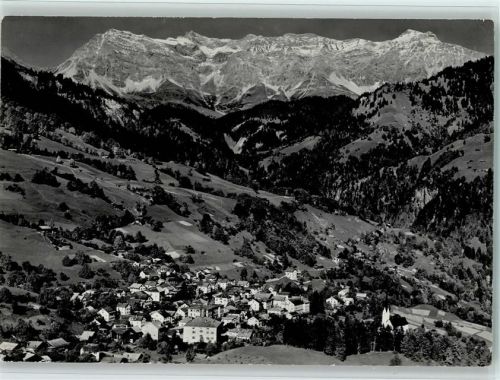 7212 Seewis Dorf - Flugaufnahme