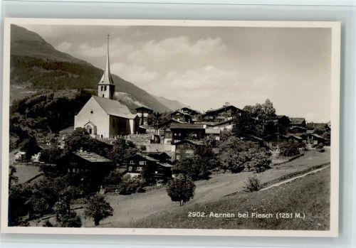 3984 Fiesch - Teiansicht mit Kirche, Verlag SG Nr. 2902, gute Erhaltung AK