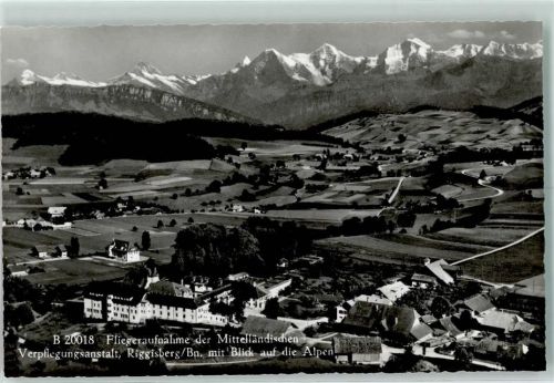 3132 Riggisberg Gebrauchsspuren Fliegeraufnahme der Mittelländischen Verpflegungsanstalt mit Blick auf die Alpen