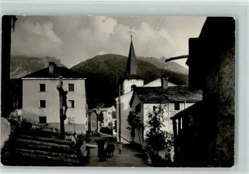 3961 St-Luc - Vue du village Kreuz mit Jesus
