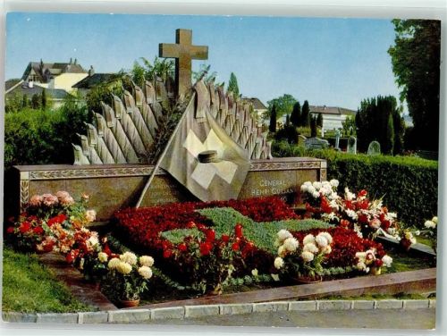 1009 Pully - Denkmal General Guisan