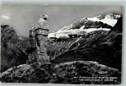 Simplon Berg Foto AK Denkmal Erinnerung an die Wacht am Simplon 1939-1945