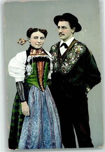 Bursche und Mädchen Tracht