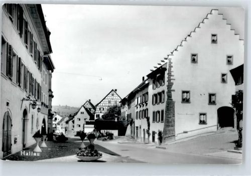 8215 Hallau - Hauptstrasse