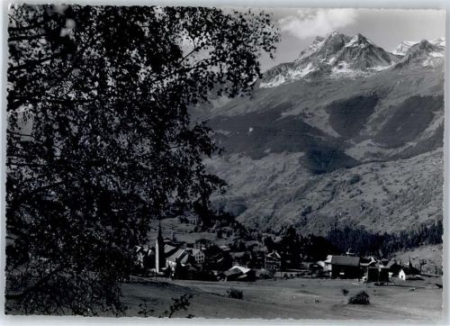7134 Obersaxen Meierhof - Kirche