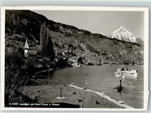 3706 Leissigen - Hotel Kreuz und Niesen Ruderboot Schwäne
